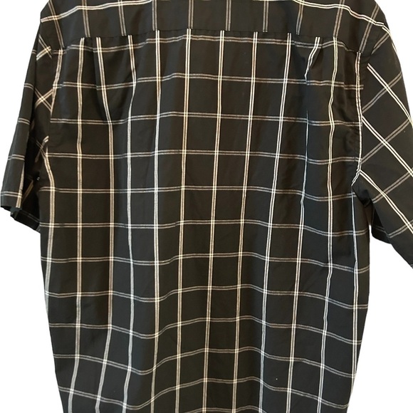 George,‎ large, black and white button down shirt - Picture 6 of 7